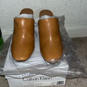 Calvin Klein VINTAGE Cantha Siriana Platform Heels